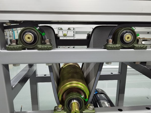 長(cháng)虹網絡公司生(shēng)産線